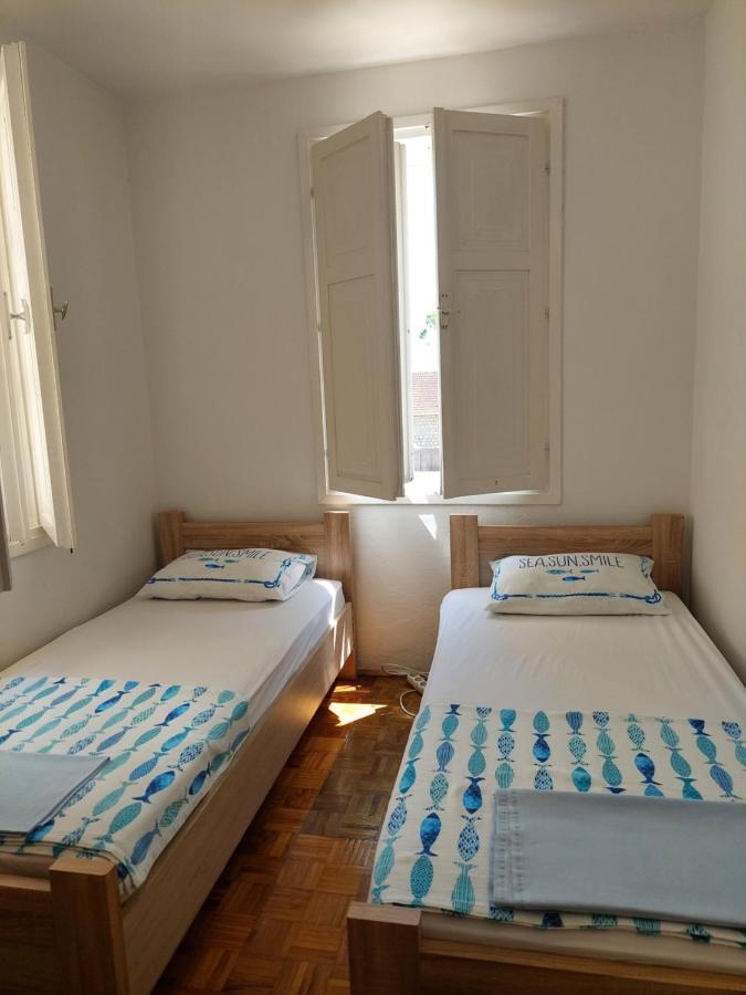 Apartment Old Town Milica แฮร์เซ็ก-โนวี ภายนอก รูปภาพ